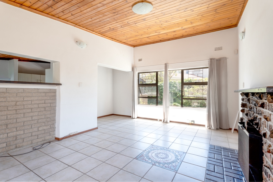 2 Bedroom Property for Sale in Die Wingerd Western Cape